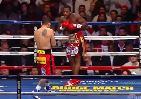 Neulich beim Boxen: Bumsattacke von hinten