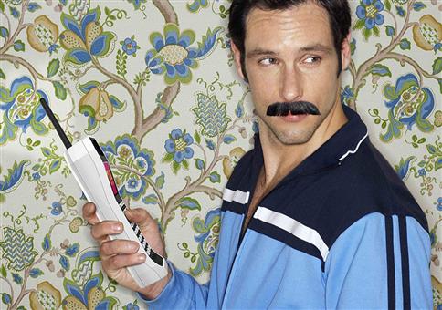 Vergesst moderne Handys! Das Teil hier ist der absolute Shit!