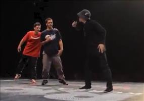 Breakdance Battle Level Asian