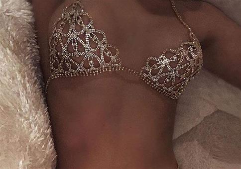 Wenn Produktfotos immer anzüglicher werden