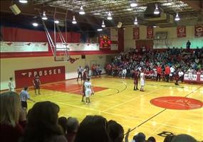 Der letzte Wurf entscheidet diese Basketballspiel