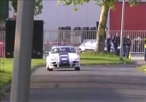 Porsche 911 PSR kriegt die Kurve nicht