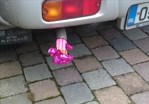 So sieht ein richtiges Partyauto aus