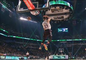 Down the Space Jam Dunk 2015