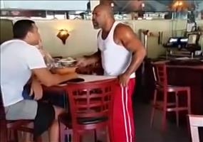 Shannon Briggs VS Wladimir Klitschko im Restaurant