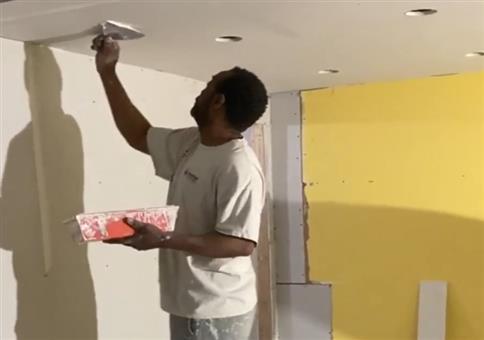 Flott die Decke spachteln