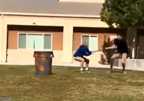 Die Mülltonne ist Lava