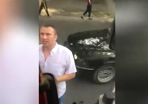 Randalepärchen VS LKW Fahrer