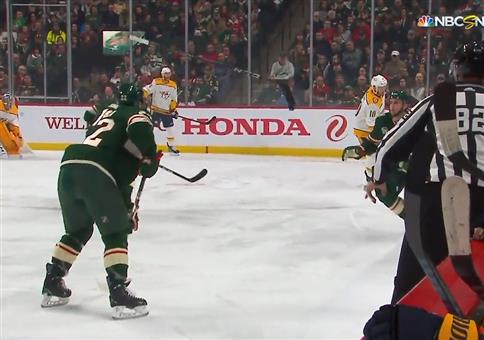 Gekonnt den Schläger zurückspielen