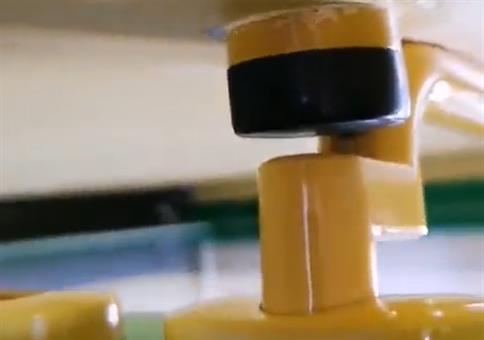 Einmal mit Profis: Der Türklinkendämpfer