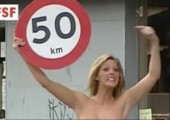 Nackte Geschwindigkeitsschilder in Dänemark