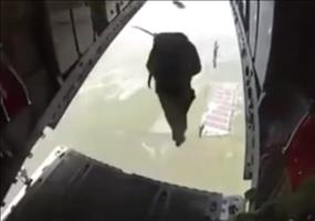 Fallschirmspringer hängt nur rum