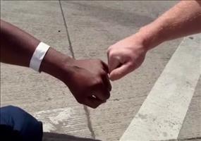 Zaubertricks für Obdachlose