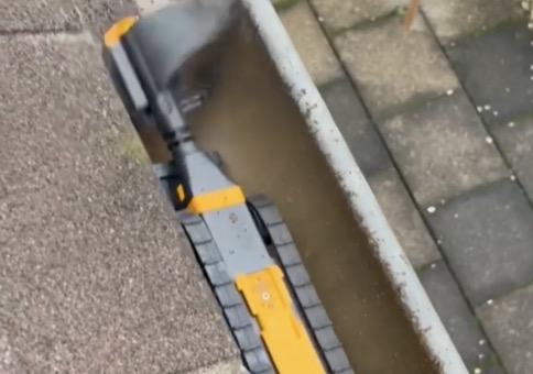 Die Dachrinne reinigt sich quasi von allein