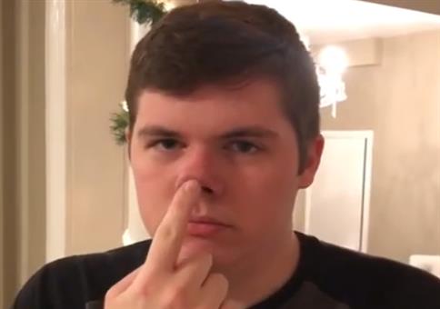 Wie Voldemort zu seiner fehlenden Nase kam