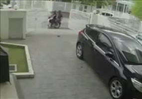 Handtaschendiebe haben es nicht leicht heutzutage