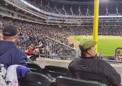 Der La-Ola Wellenbrecher