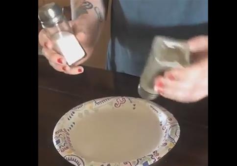 Der Trick mit dem Salz- und Pfefferstreuer