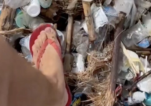Balis Strände sind voller Plastikmüll