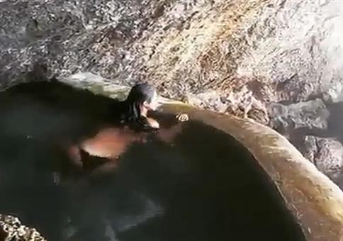 Badespaß pur: Wasser von allen Seiten