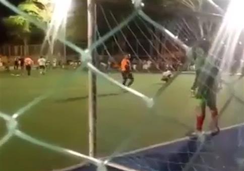 Den entscheidenen Elfmeter halten