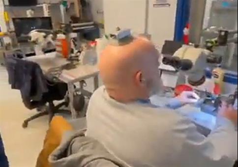 Mal den neuen Saufnapf auf Arbeit testen