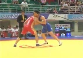 Der Siegestanz eines Ringers