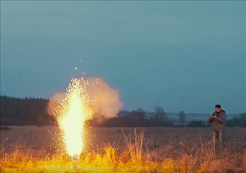 Das passiert wenn man 1000 Wunderkerzen anzündet! 