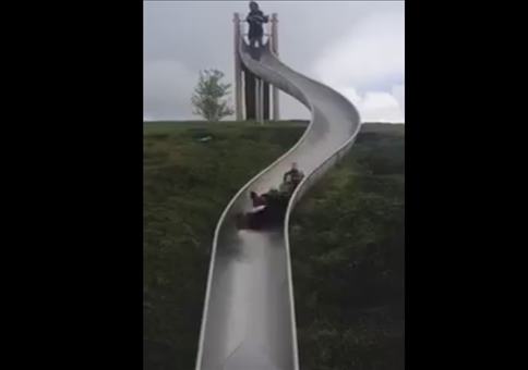 Eine wilde Rutschfahrt