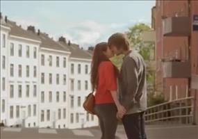 Leere Kartons per Post