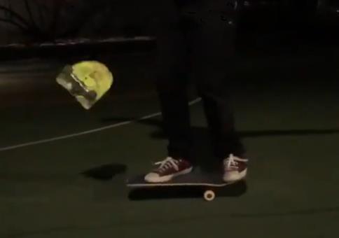 Der Viertel Skateboard Trick