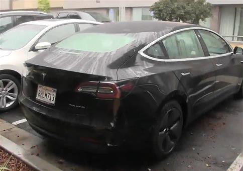 Designfehler bei Tesla Kofferraum