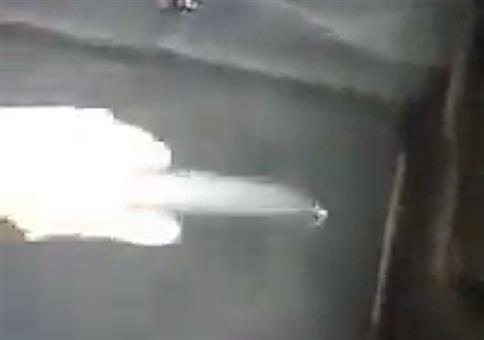 Staubsauger Beats beim Auto putzen