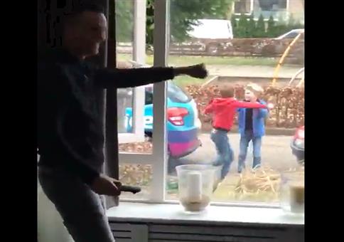 Hardstyle aufm Spielplatz