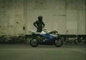 Wie man ein Motorrad richtig beherrscht