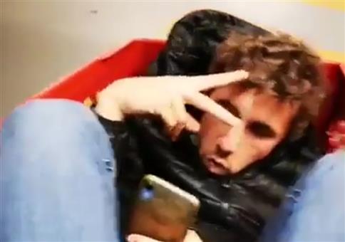 Einkaufswagen mit Kumpel abgeben