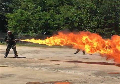 Flammenwerfer Extrem