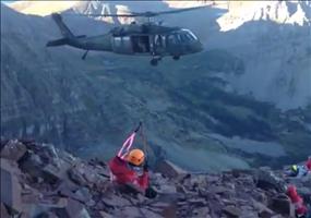 Rettung per Hubschrauber in den Bergung