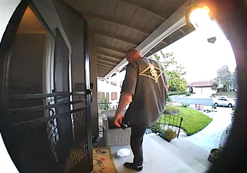 Die böse Killerbox am Hauseingang