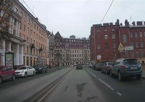 Angefahren aber das Handy ist sicher