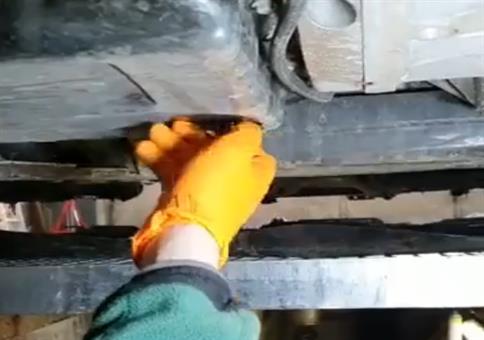 Das Frostschutzmittel ins falsche Loch gefüllt