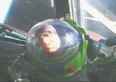 Buzz Lightyear im Weltraum