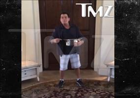Charlie Sheens Beitrag zur Ice Bucket Challenge