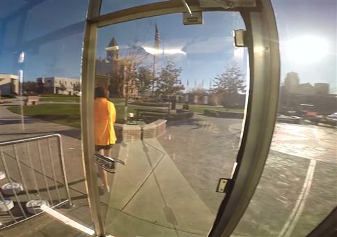 Irgendwie fühlt man sich beim Kacken beobachtet