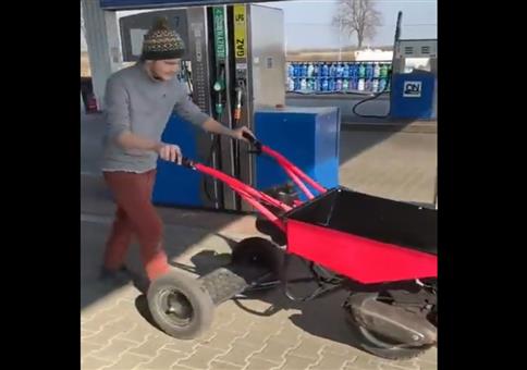 Schubkarre mit Motor