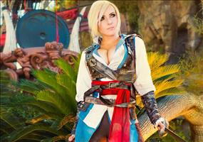 Jessica Nigri – Die Blondine mit den vielen Gesichtern