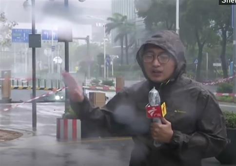 Neulich in China: Reporter feiert zweiten Geburtstag