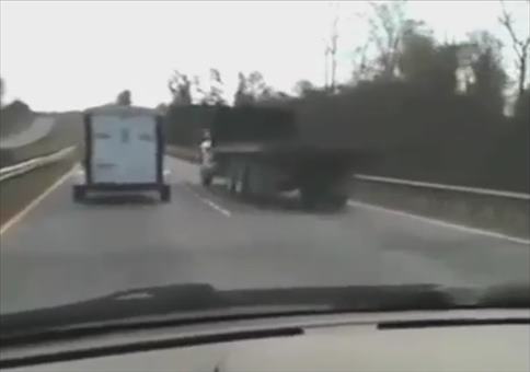 Das wra knapp: Kommt ein Kantholz geflogen