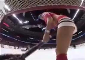 Eishockeytor säubern