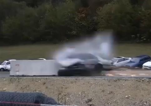 Aufprall bei 200 km/h